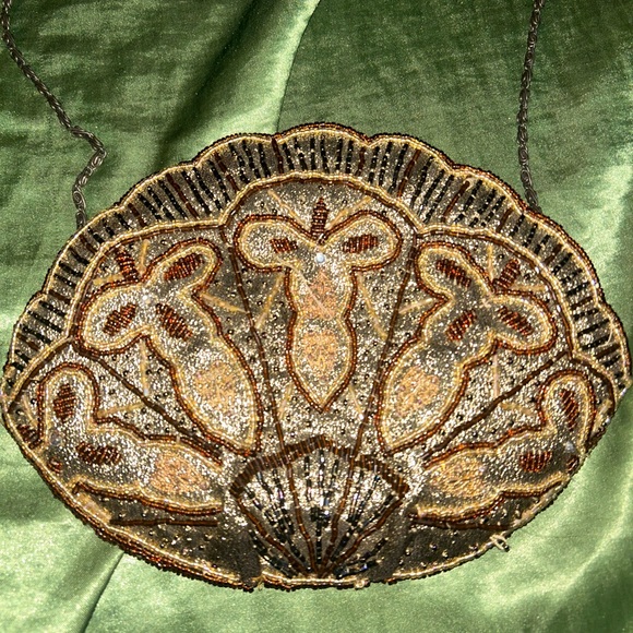 seashell beaded handbag with chain! - Picture 1 of 2